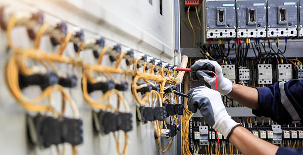 Professional Electrician technician working in Passaic, NJ